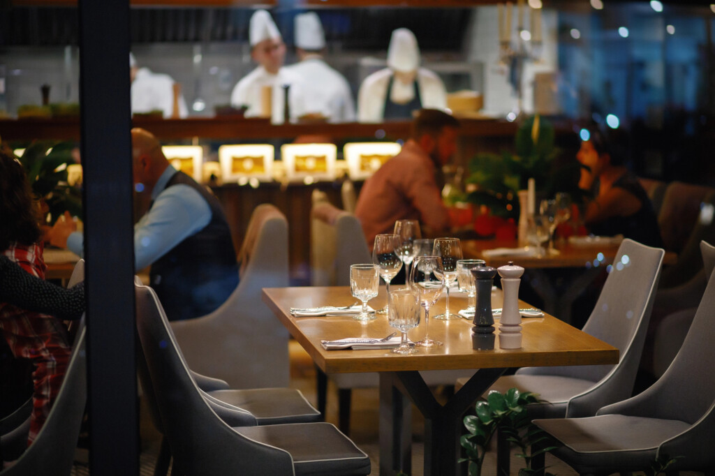 restaurant with table for four people 